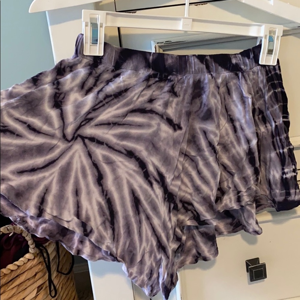 Shorts - Picture 2 of 2